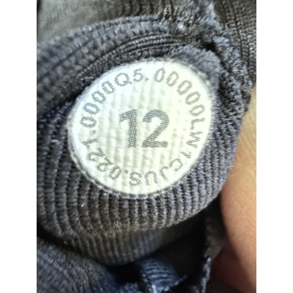 Lululemon Ebb to Street Cropped Racerback Tank Top Black‎ Women's Size 12
